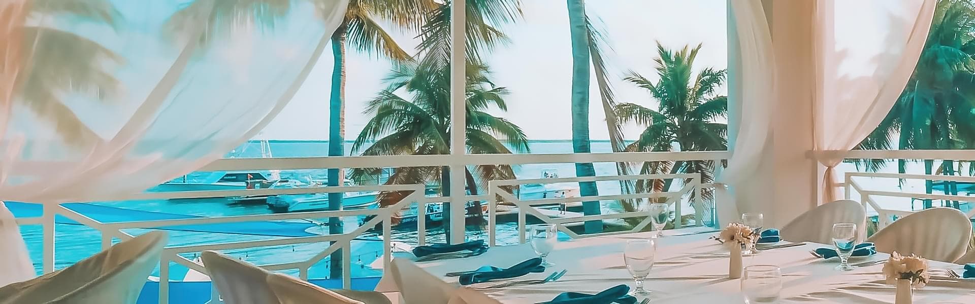 Beach Bar & Dining