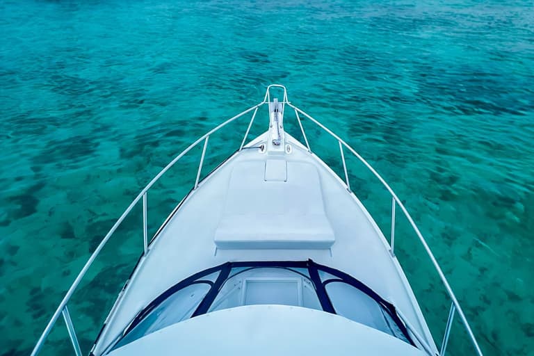 42ft Rob Shirley Pro 42 charter boat — view 3
