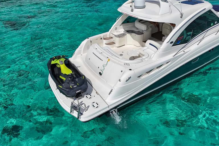 48ft Sea Ray Sundancer charter boat — view 3