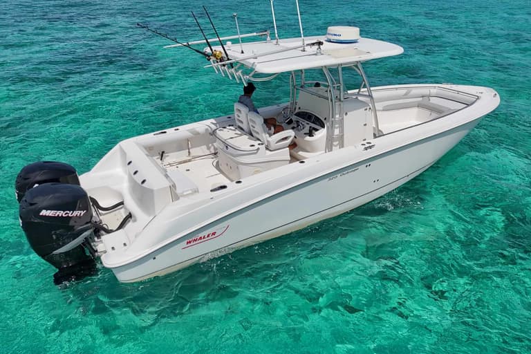 32ft Boston Whaler Outrage charter boat — view 3